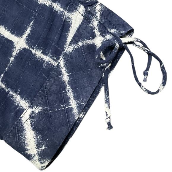 Columbia Women’s Blue and White Button Down Shirt Size Large EUC - Picture 3 of 8